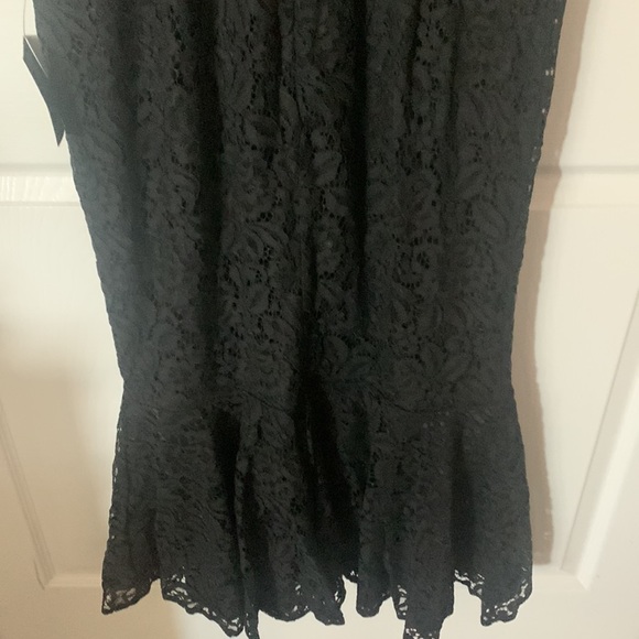 ❗️CLEAROUT❗️ Lulus - Black Sleeveless MIDI Trumpet Dress - Picture 6 of 9